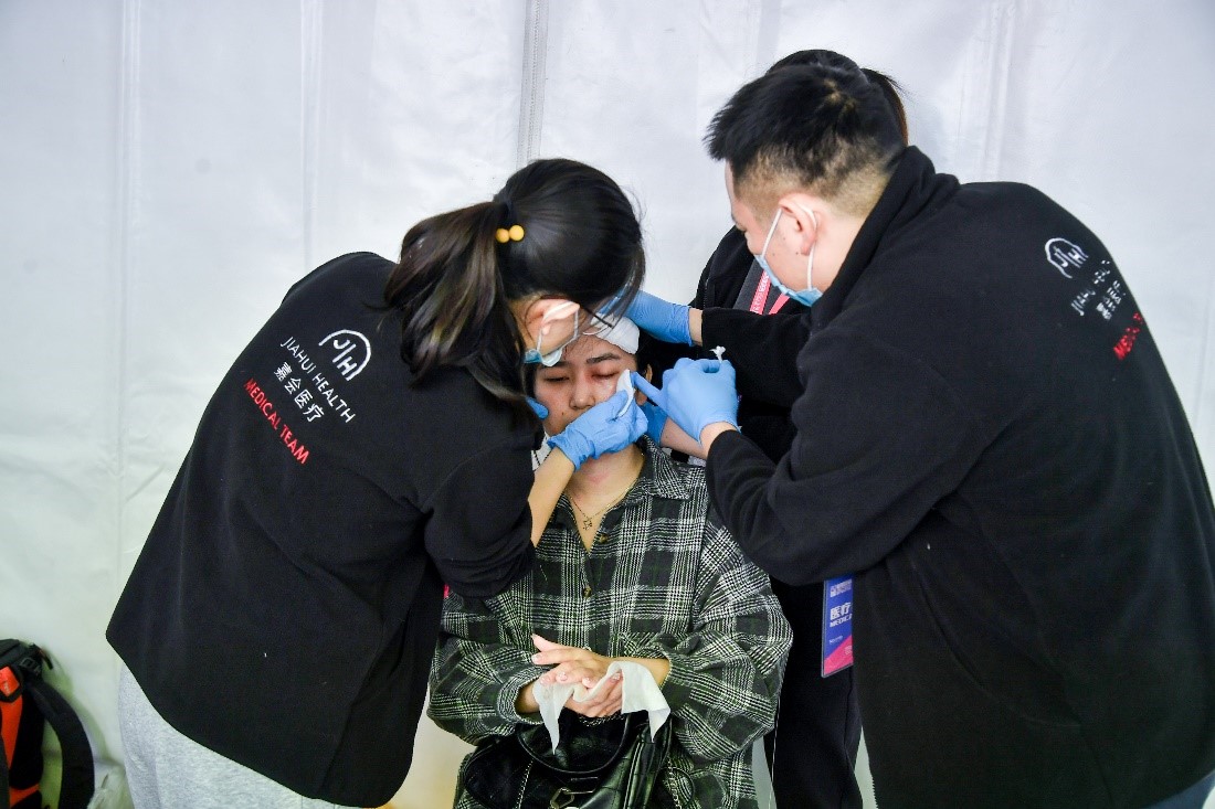 上海女子半马活力开跑,嘉会医疗助力全程“嘉”倍守护